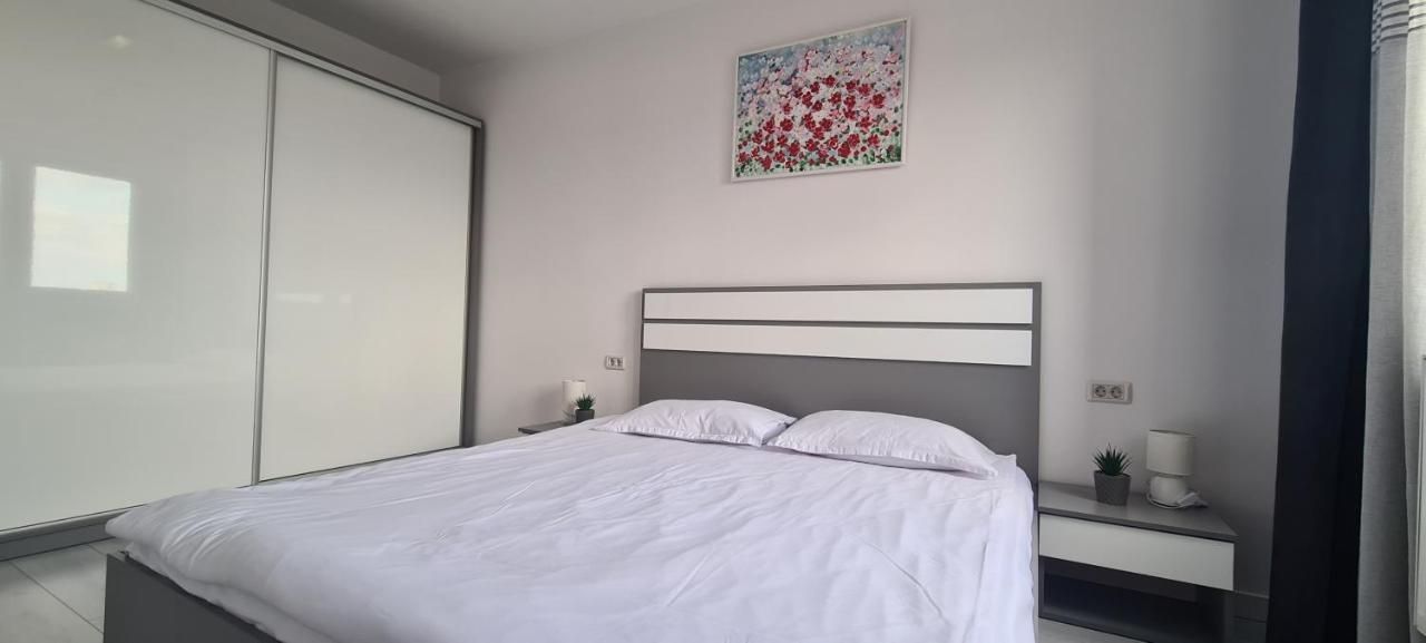 Stefania Sweet Apartament Oradea Exterior foto